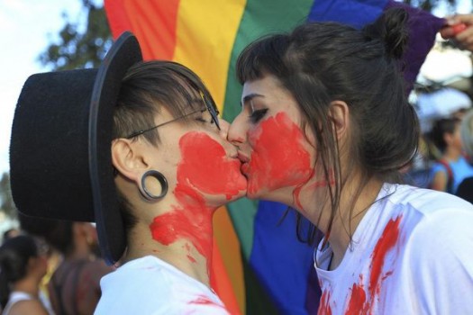 lesbiene-homosexualitate-gay