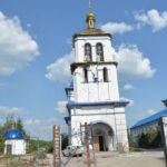 În orășelul Kamyșevaha, regiunea Luhansk a suferit de bombardamente biserica Sfântului Gheorghe